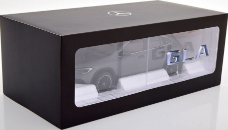 Macheta auto Mercedes Benz GLA-CLASS 2020 Mountain Grey Magno MAT 1/18 [3]