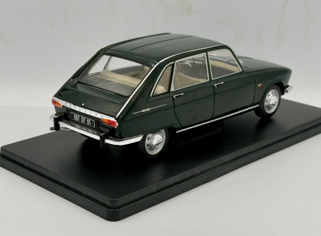 Macheta Auto Renault 16 1966 Negru – Scara 1:24, Vitrina Plexiglas Outlet [3]