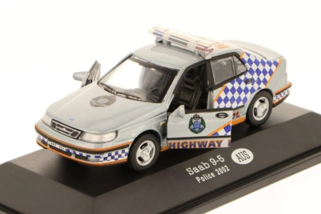 MACHETE - Machetă auto Saab 9-5 Poliție Australia 2002 scara 1:43 – cu uși funcționale