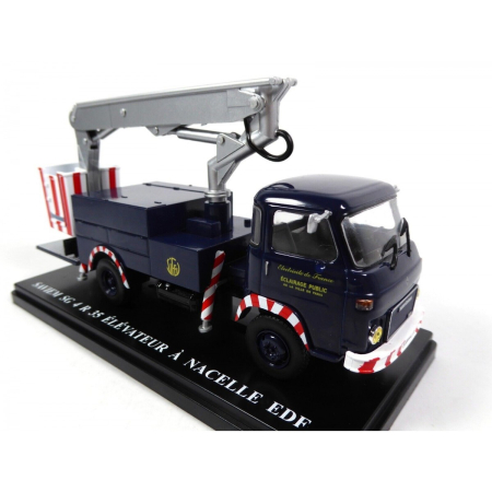 Macheta Autoutilitara Saviem SG 4 R35 cu Nacela EDF – Neagra, Scara 1:43 [1]