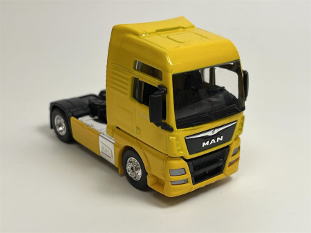 Macheta Cap Tractor MAN TGX XXL 2 axe galben, scara 1:64, Welly [1]