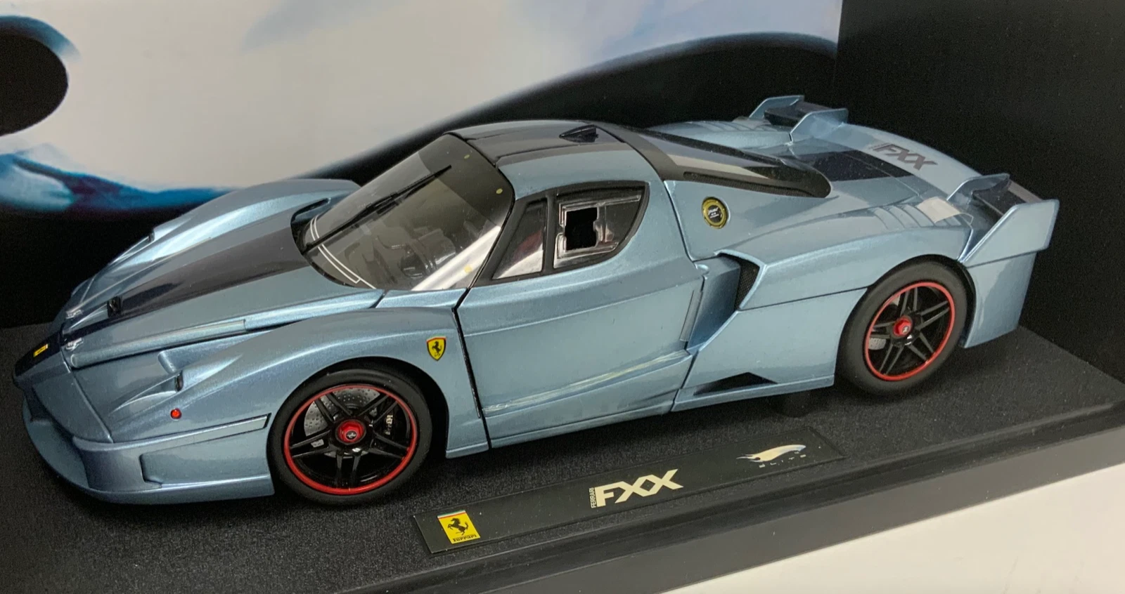 Raliu - Macheta Ferrari FXX 2006 Bleu Turquoise cu dunga bleumarin– Hot Wheels Elite Limited Edition 1:43