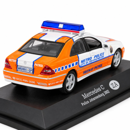 Macheta Mercedes C 2002 Police Johannesburg Africa de Sud, alb-portocaliu, scara 1:43, DeAgostini [5]
