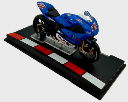 Machetă motocicletă Suzuki GSV-R Kenny Roberts Jr. scara 1:24 [3]