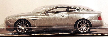 Masini de strada - Macheta Aston Martin V12 Vanquish, 1:43