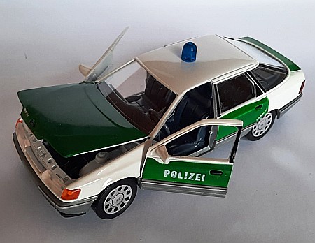 Vehicule Interventie - Macheta Ford Scorpio *Polizei*, white/green
