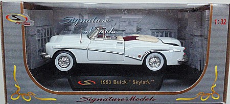 Buick Skylark alb 1:32, Signature