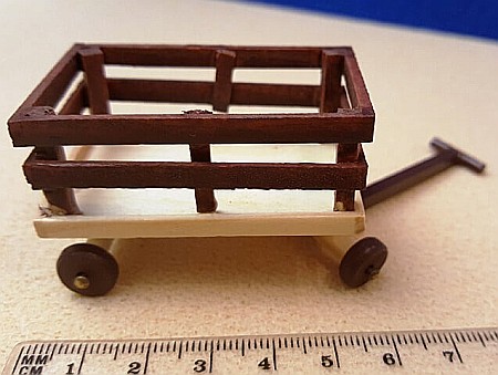 GRADINA - mobilier, decoratiuni si accesorii miniaturi papusi - Carut de curte din lemn - miniatura papusi