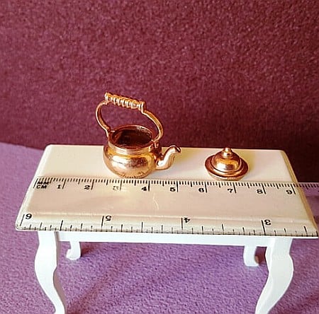 BUCATARIE - mobila, vase, ustensile, mancare, aparatura miniaturi papusi - Ceainic cu capac din cupru - miniatura papusi
