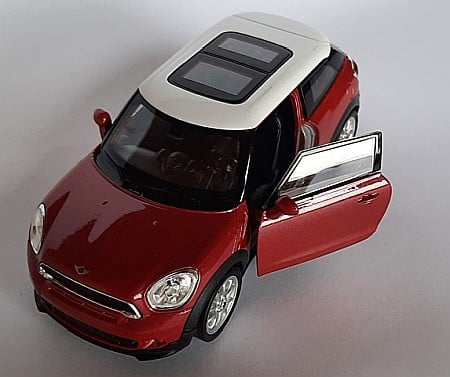 Masini de strada - Macheta  Mini Cooper S Paceman, 1/34-1/39 Welly