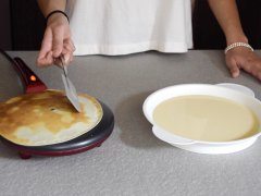 Aparat pentru prepararea clatitelor Beper BT.710Y [8]