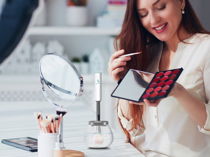 Dispozitiv automat pentru curatarea pensulelor de machiaj Beper P302VIS060 [8]