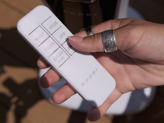 Ventilator cu pulverizator si cu ecran tactil Beper VE.510 [10]