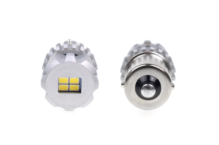 Set becuri auto cu LED CANBUS compatibil P21 R5W/R10W 22 SMD Alb 12V/24V, destinat competitiilor auto sau off-road [1]