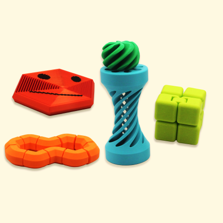 Cadouri Copii - Juniori - Set Cadou Anti-plictiseală Junior 5+ – Fidgeturi Copii | Idearium
