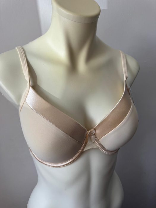 Sutien Mihaela cu cupa  C subtire, satin , microfibra , nude [2]