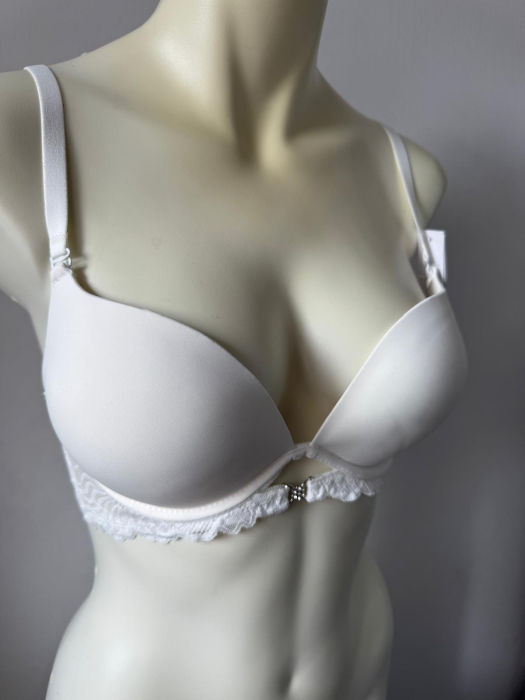 Sutien Catalina cu dantela,cupa preformata, cupa C , alb [2]