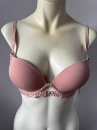 Chiloti bumbac - Sutien Catalina cu dantela,cupa preformata, cupa B , Roz