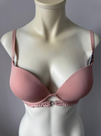 Chiloti bumbac - Sutien Catalina cu dantela,cupa preformata, cupa C , roz