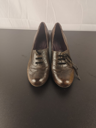 Incaltaminte second hand - Pantofi cu toc, Dama,5 TH Avenue ,Maro, nr 40