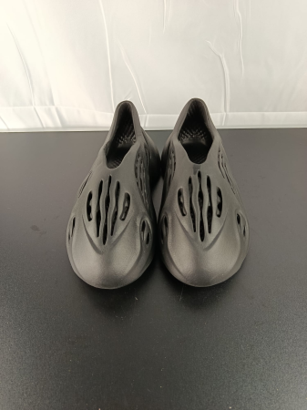 Papuci - Papuci sport, Barbati, Yeezy, Negru, nr 41