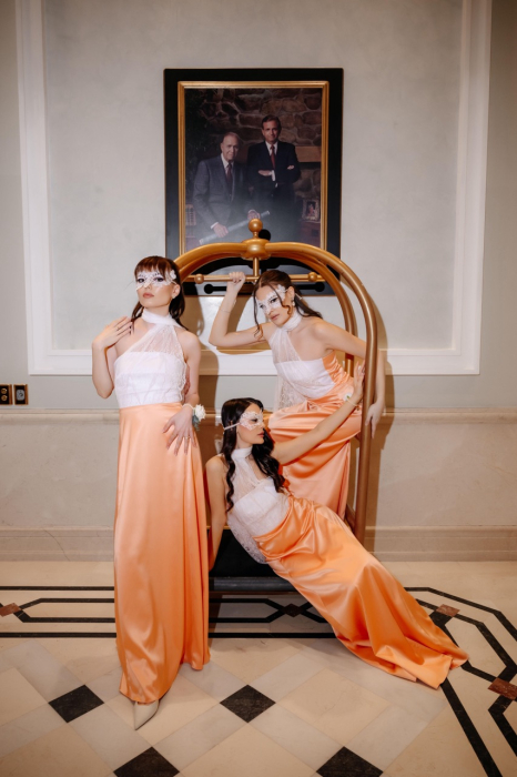rochie lunga piersica cu dantela alba [3]