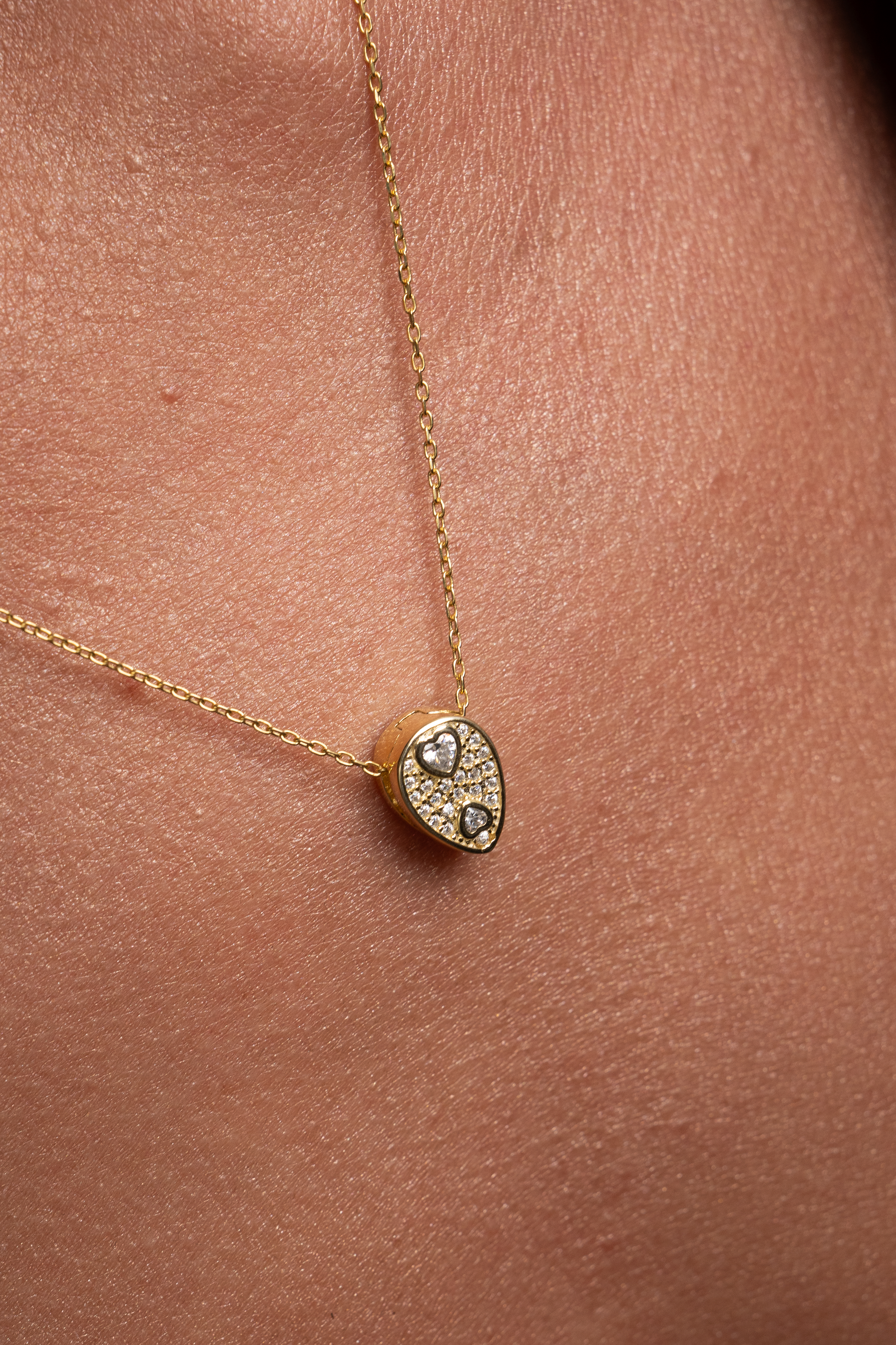 COLECTIA LADY ILSY - Colier Asimetric Gold cu charm detasabil