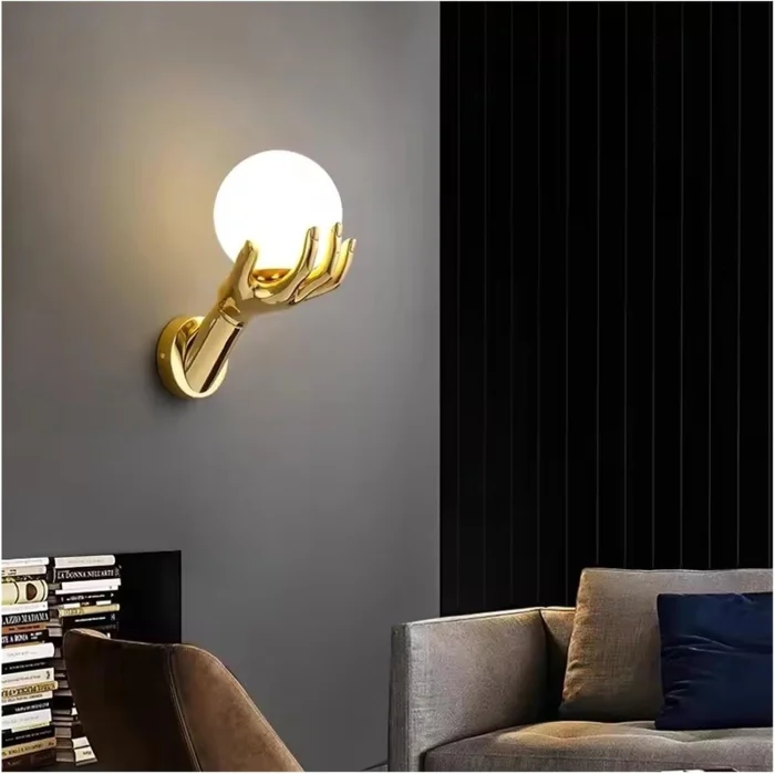 Aplice - Aplica AP3618 metal auriu cu glob din sticlă albă mată, soclu E27