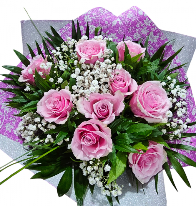 Buchet elegant de trandafiri roz și gypsophila – Aranjament floral delicat [1]