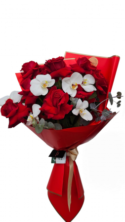 Buchete de Flori Mixte - Buchet de trandafiri roșii și orhidee albă – Ambalaj premium, livrare rapidă