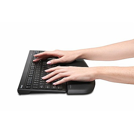 Suport ergonomic Kensington ErgoSoft, pentru incheietura mainii, pentru tastatura slim, negru [1]