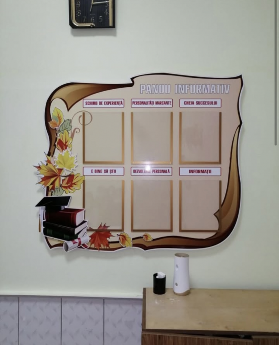 Panou informativ școlar cu tematică de toamnă [1]