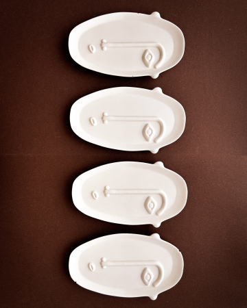 Tăvi - Origini - IS10