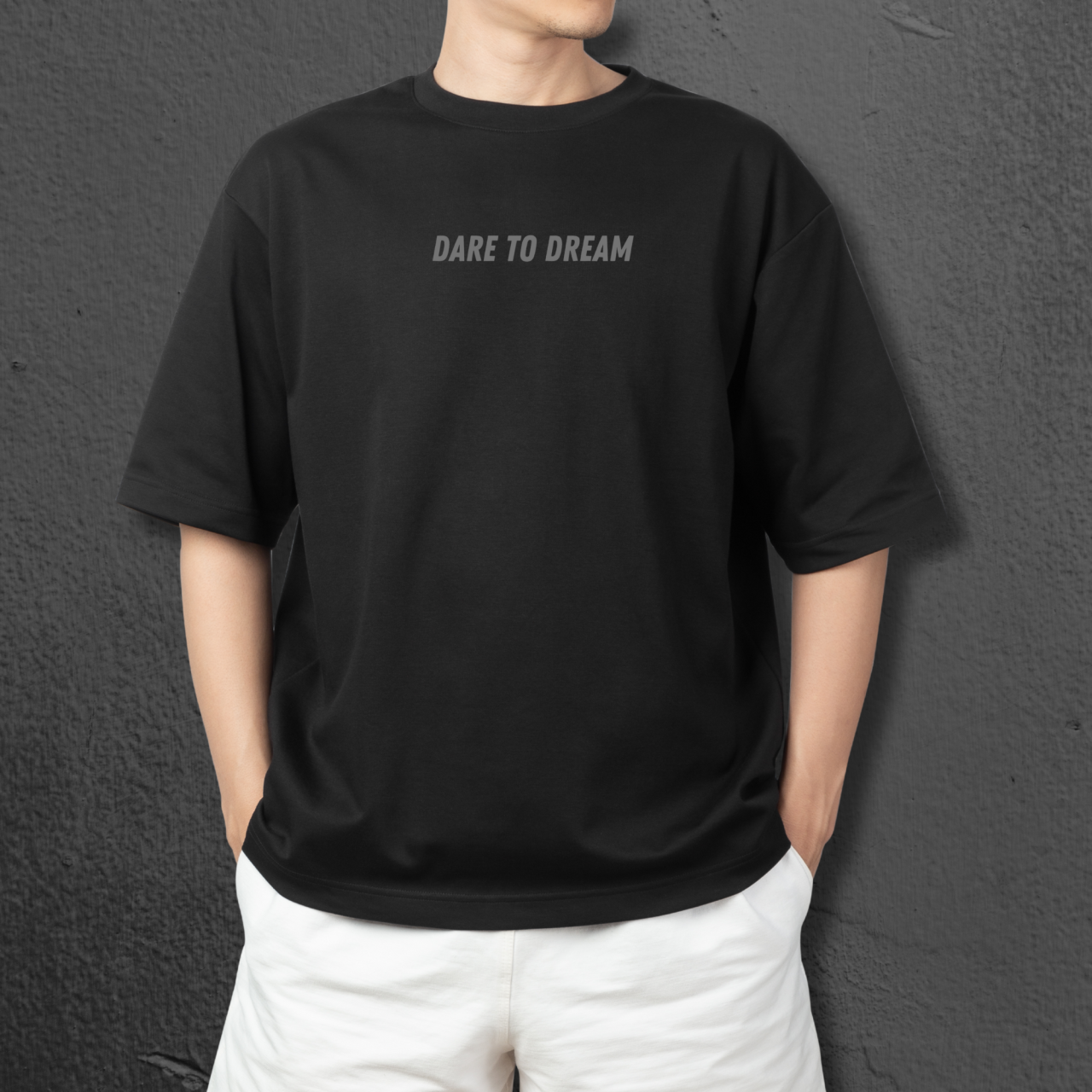 Tricou “Dare to Dream” – Oversized Streetwear Unisex – Alb / Negru [1]