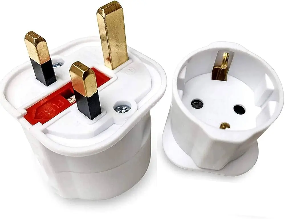 Adaptoare calatorie - Adaptor stecher Europa UK 13A OEM, nu convertește tensiunea, compatibil cu prize UK, lungime standard.