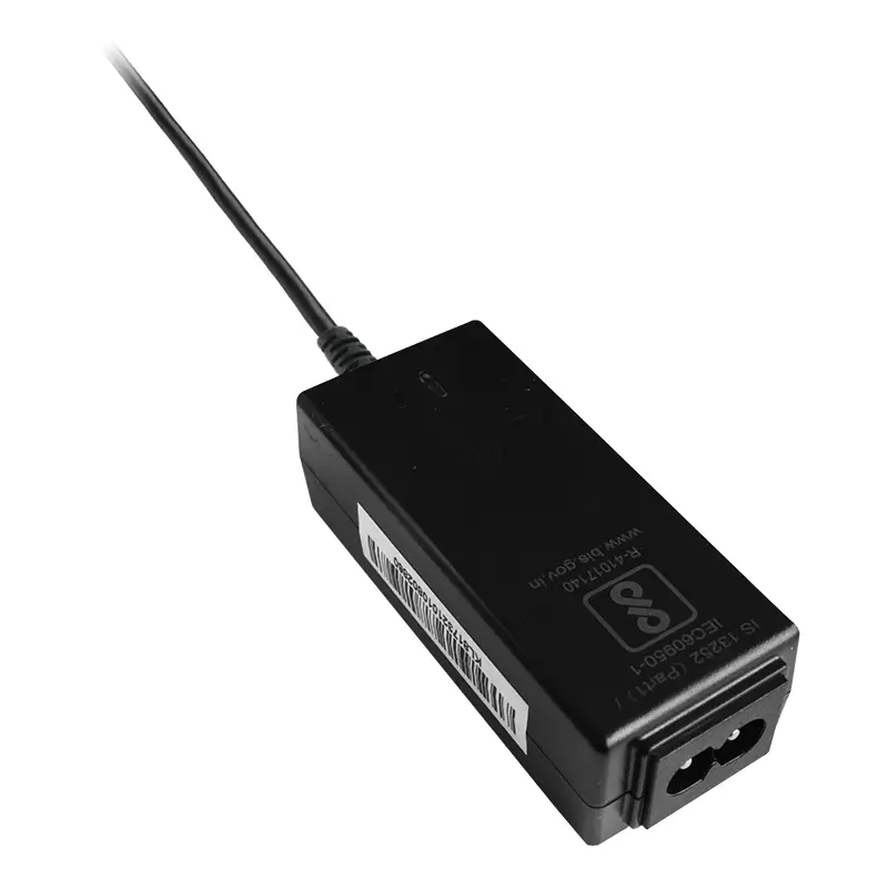 Surse-alimentatoare - Alimentator AC/DC 9V 1A cu mufă 5.5x2.5 mm ALIM9V-1A – IoElectronice.ro