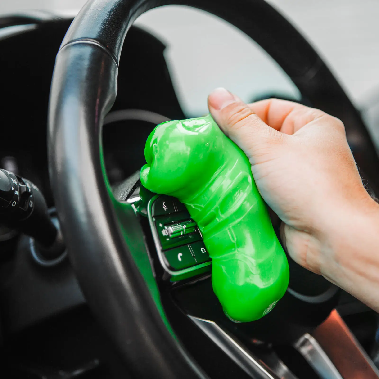 Gel de curățare reutilizabil pentru bord sau tastatură 200gr M'N'C 55675B - IoElectronice.ro [4]