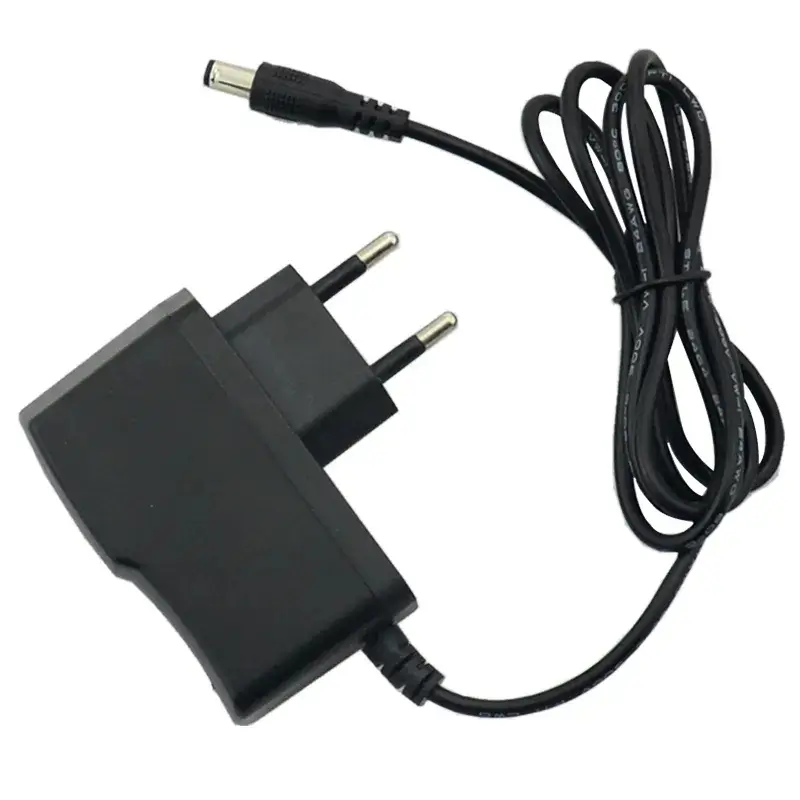 Electrice - Încărcător acumulatori LI-ION 8.4V 1A alimentare 230V cu conector 5.5x2.5 mm – IoElectronice.ro