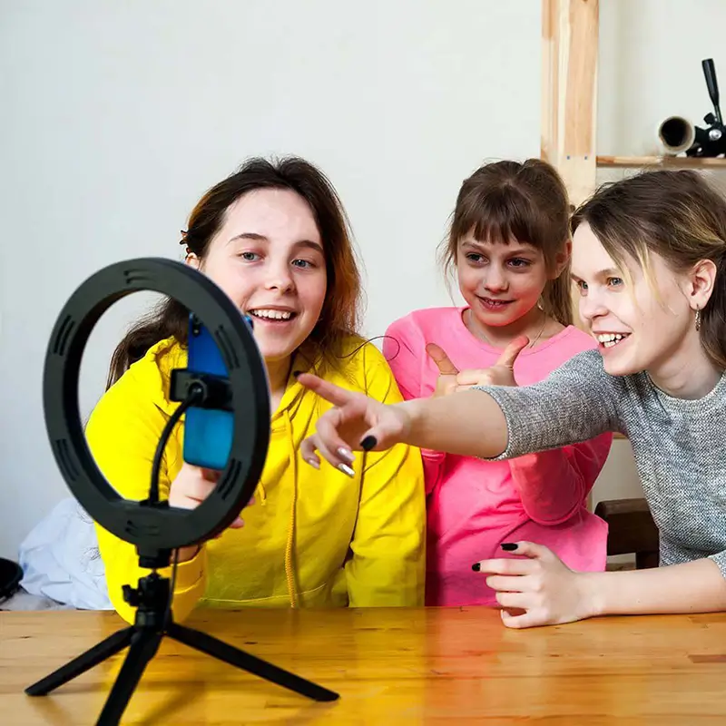 Selfie LED 7W 3200-5500K Ring Light 10" 3in1 cu alimentare USB V-tac SKU-23048 - IoElectronice.ro [10]