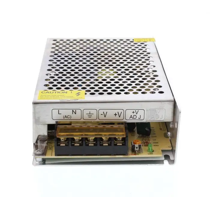Sursa în comutatie AC-DC 50W 5V 10A WELL 143x59x40mm [2]