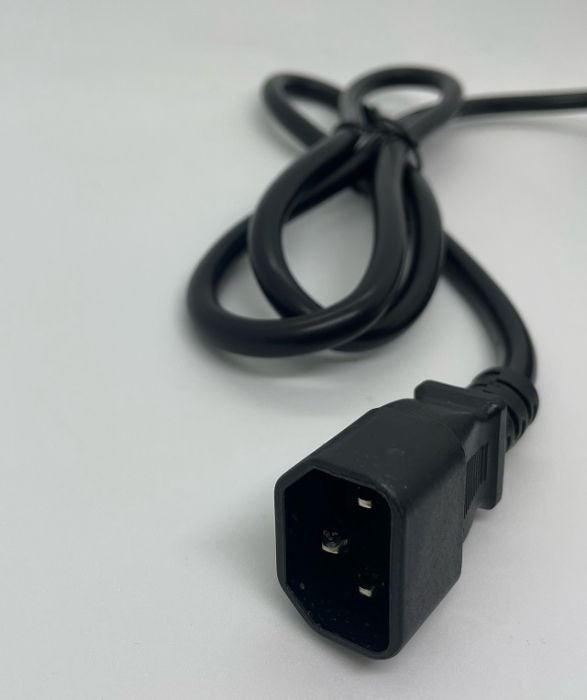 Cablu de alimentare IEC320-14 tata - 4x SCHUKO mama 1m 3x1.5mm2 16A conductor cupru [2]
