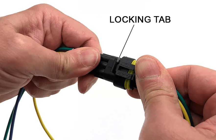 Conector cablu Superseal 1.5 IP67, 2 pini, mufa mamă, TE Connectivity, durabil și sigur pentru aplicații industriale [5]