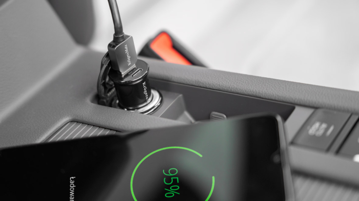 Încărcător auto Kruger&Matz 12-24VDC brichetă, USB Type C + USB 3.1A QC 3.0 PD 20W, negru, garanție 24 luni. [4]