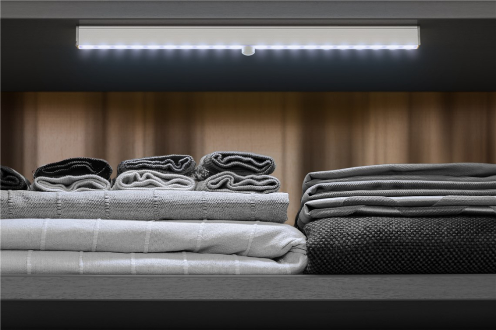 Lampa LED alb rece 6500K 160lm 2.2W cu detector de mișcare întrerupător 6x AAA 55498 Goobay – IoElectronice.ro [4]