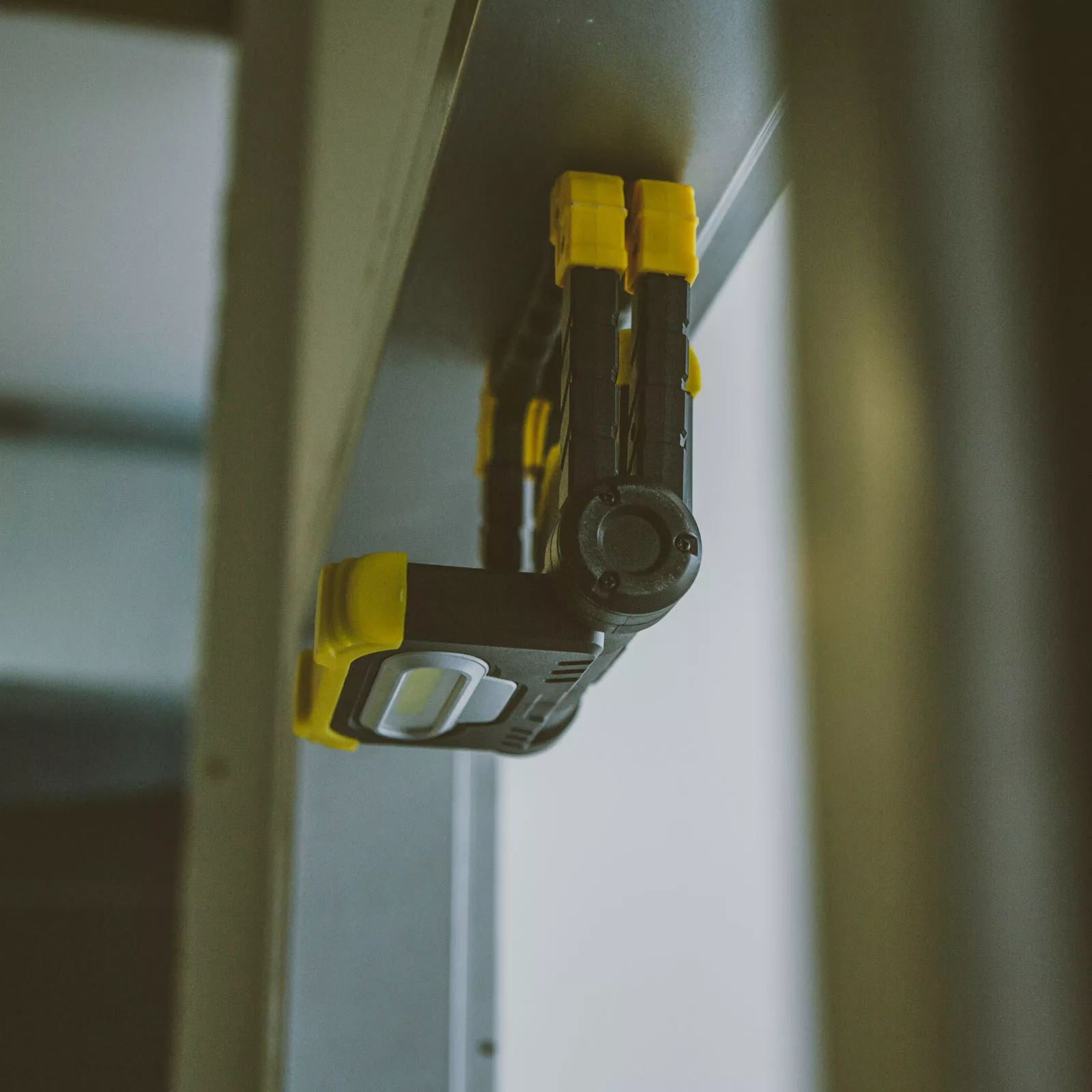 Reflector multifuncțional LED 10W 6000K acumulator 1000lm IP43 PHENOM – IoElectronice.ro [4]