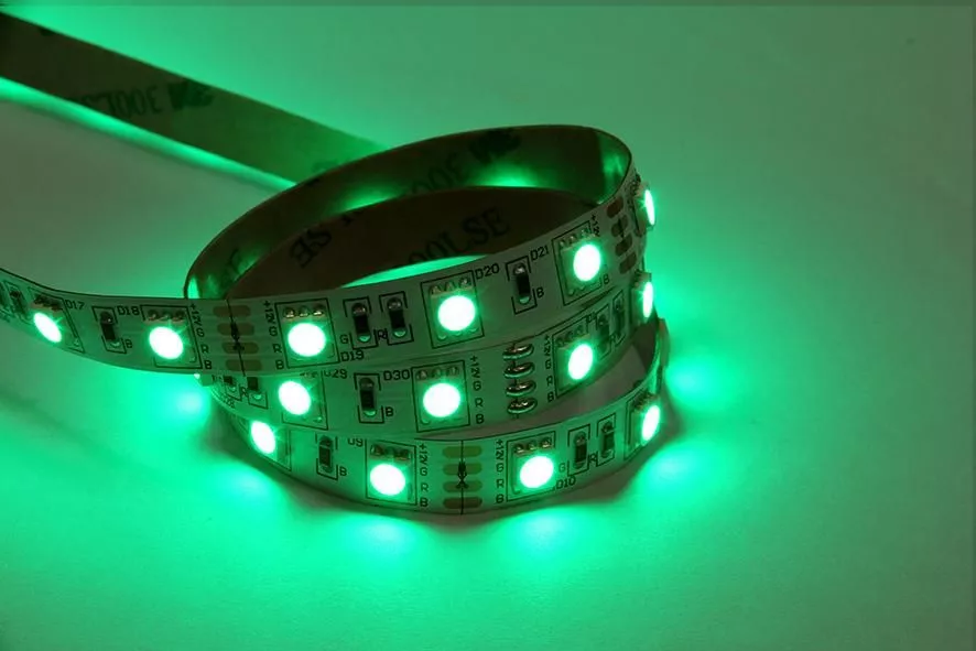 Banda LED RGB SMD5050 12V IP20 5m, 60LED/m, 14.4W/m – Iluminare vibrantă pentru orice spațiu [1]