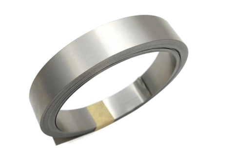 Accesorii acumulatori - Banda Nichel Pur 8x0.12 mm 1m pentru Sudură în Puncte 18650 și Alte Aplicații – IoElectronice.ro