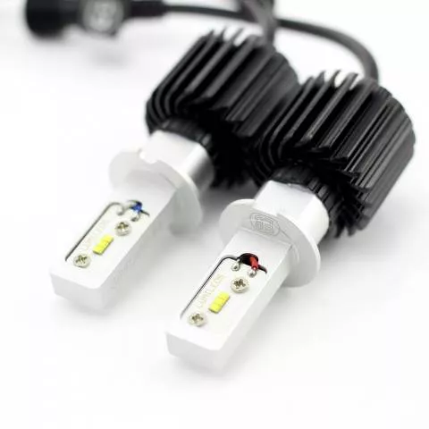 Becuri Far auto LED H3 12-24V 4000lm set 2buc Carguard lumina alb rece [1]
