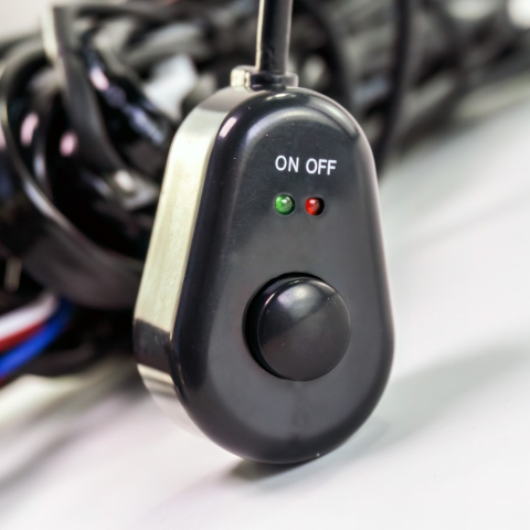 Cablu o ieșire cu întrerupător pentru bară sau proiector LED 12-24V 480W 40A CLL012 Carguard – IoElectronice.ro [2]