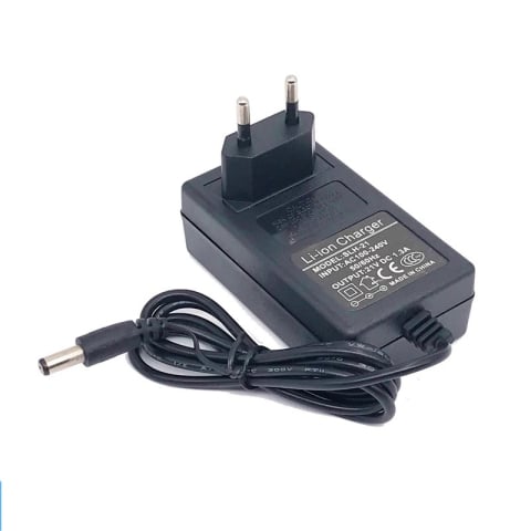 Incarcatoare acumulatori - Încărcător Li-ion 100-240V - 8.4V 2A cu debranșare conector 2.5x5.5mm model 8420 – IoElectronice.ro
